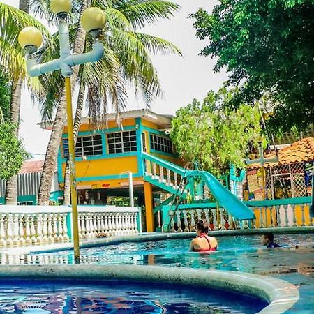 Hotel Leones Marinos San Miguel Dış mekan fotoğraf